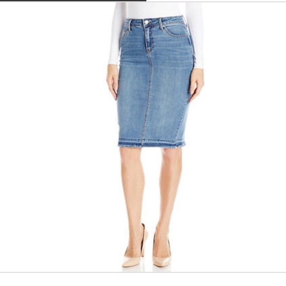 🧿 Calvin Klein Distressed Hem Denim Skirt (Juniors) - Picture 2 of 5
